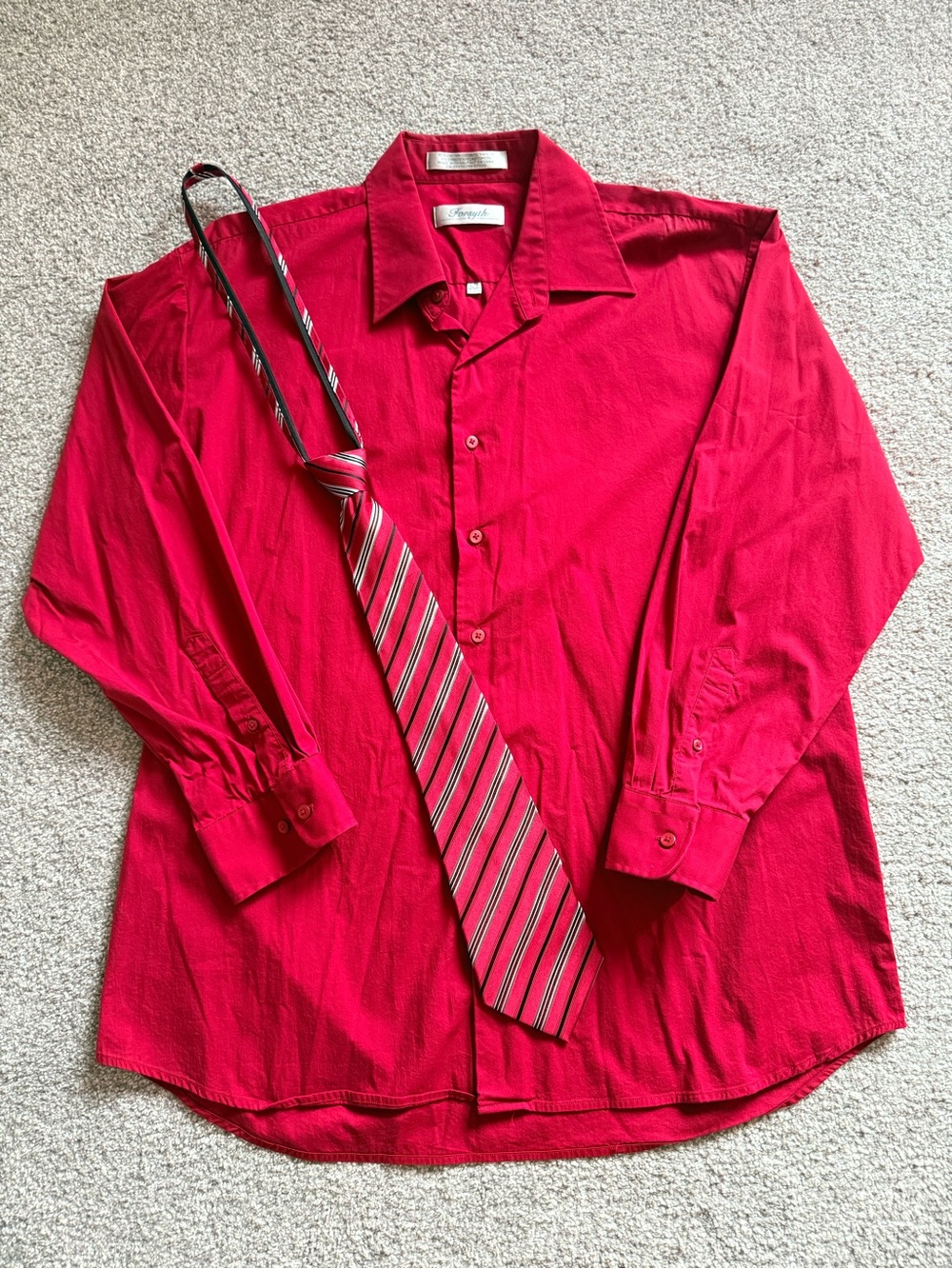 Forsyth Men’s Red Dress Shirt 17–17½ & Zipper Tie Set